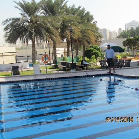 Dubai Youth Hostel Bagian luar foto